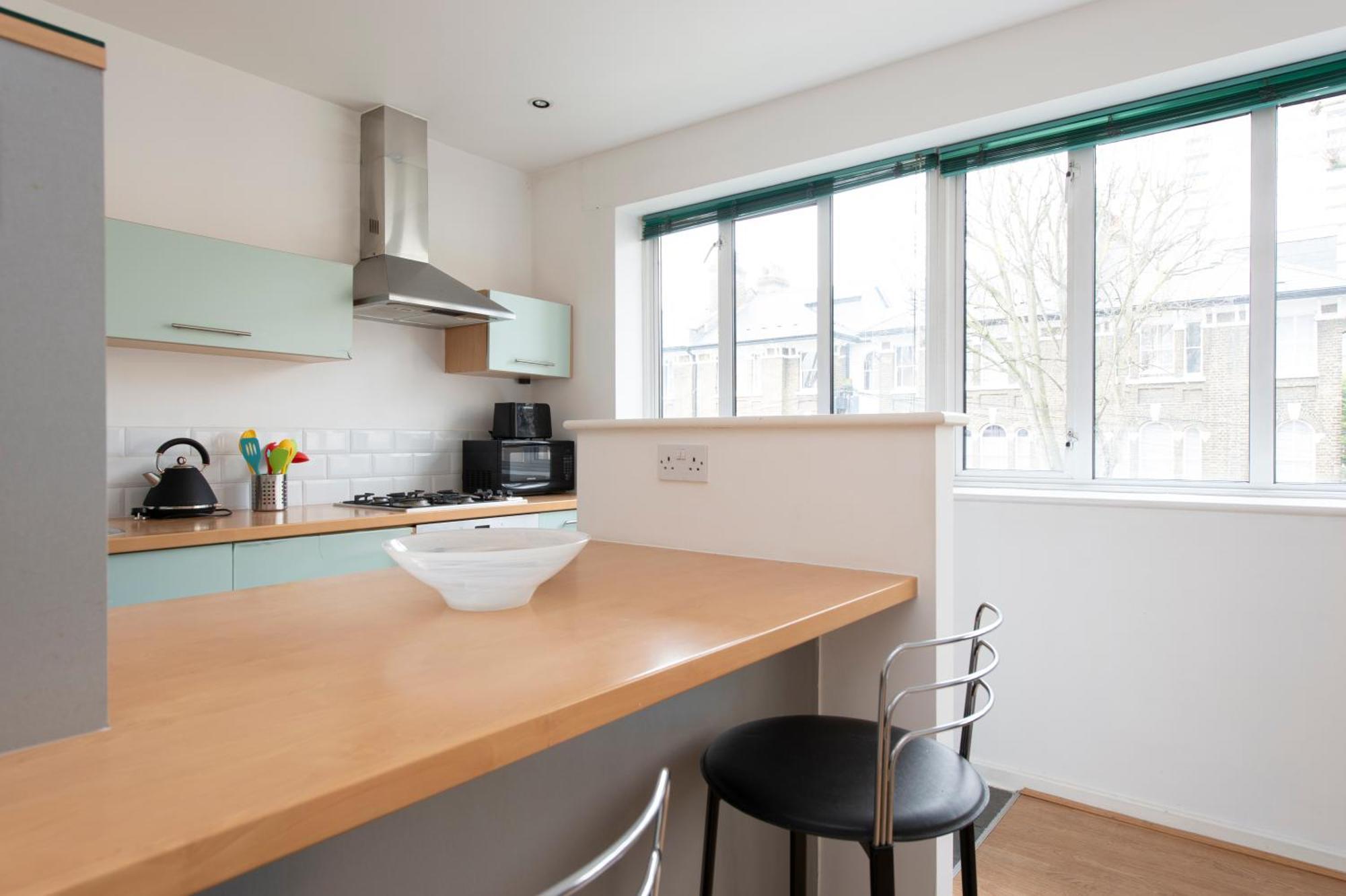 Modern Luxury Apartment By Bow Road Station London Bagian luar foto