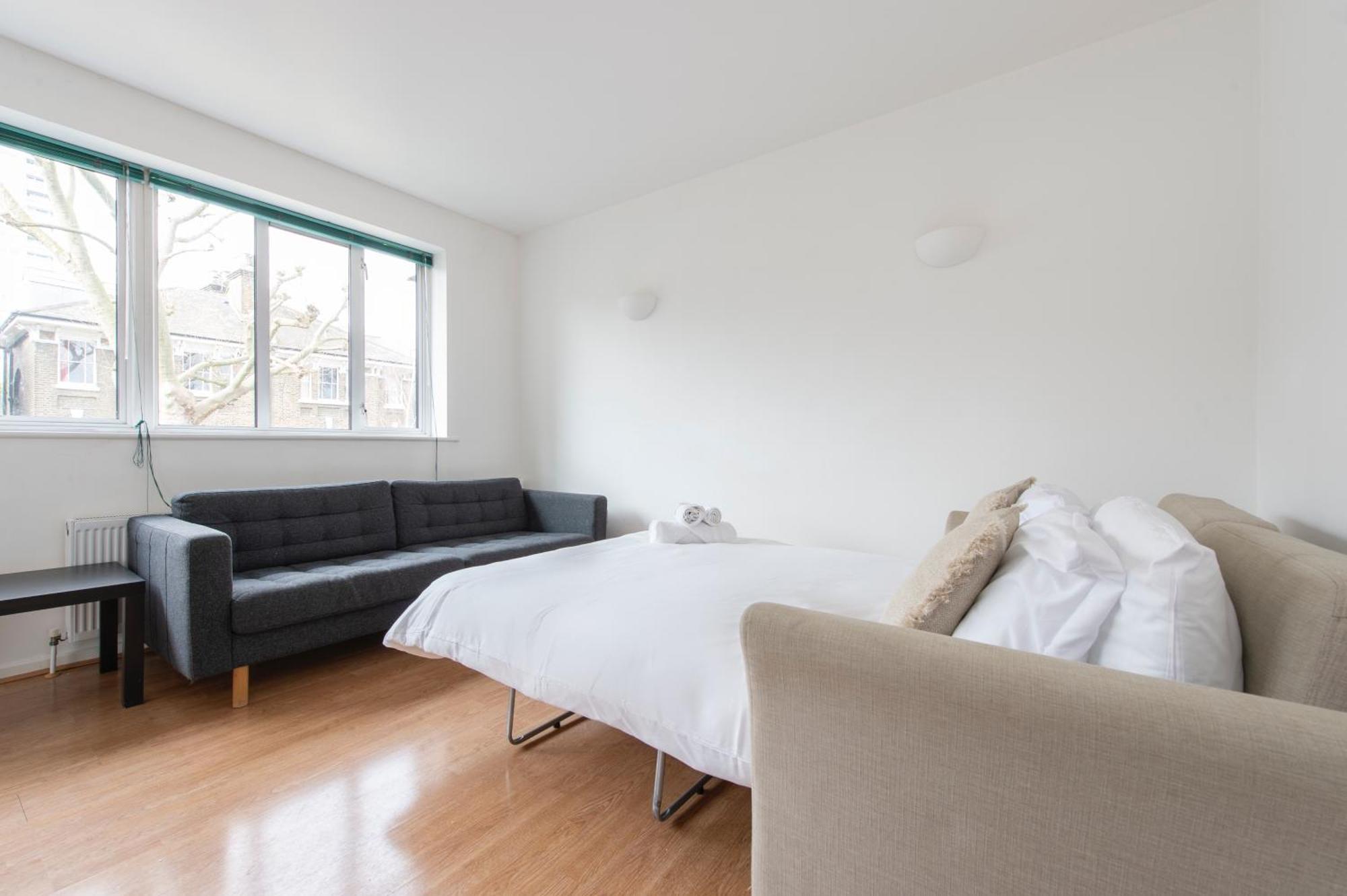 Modern Luxury Apartment By Bow Road Station London Bagian luar foto