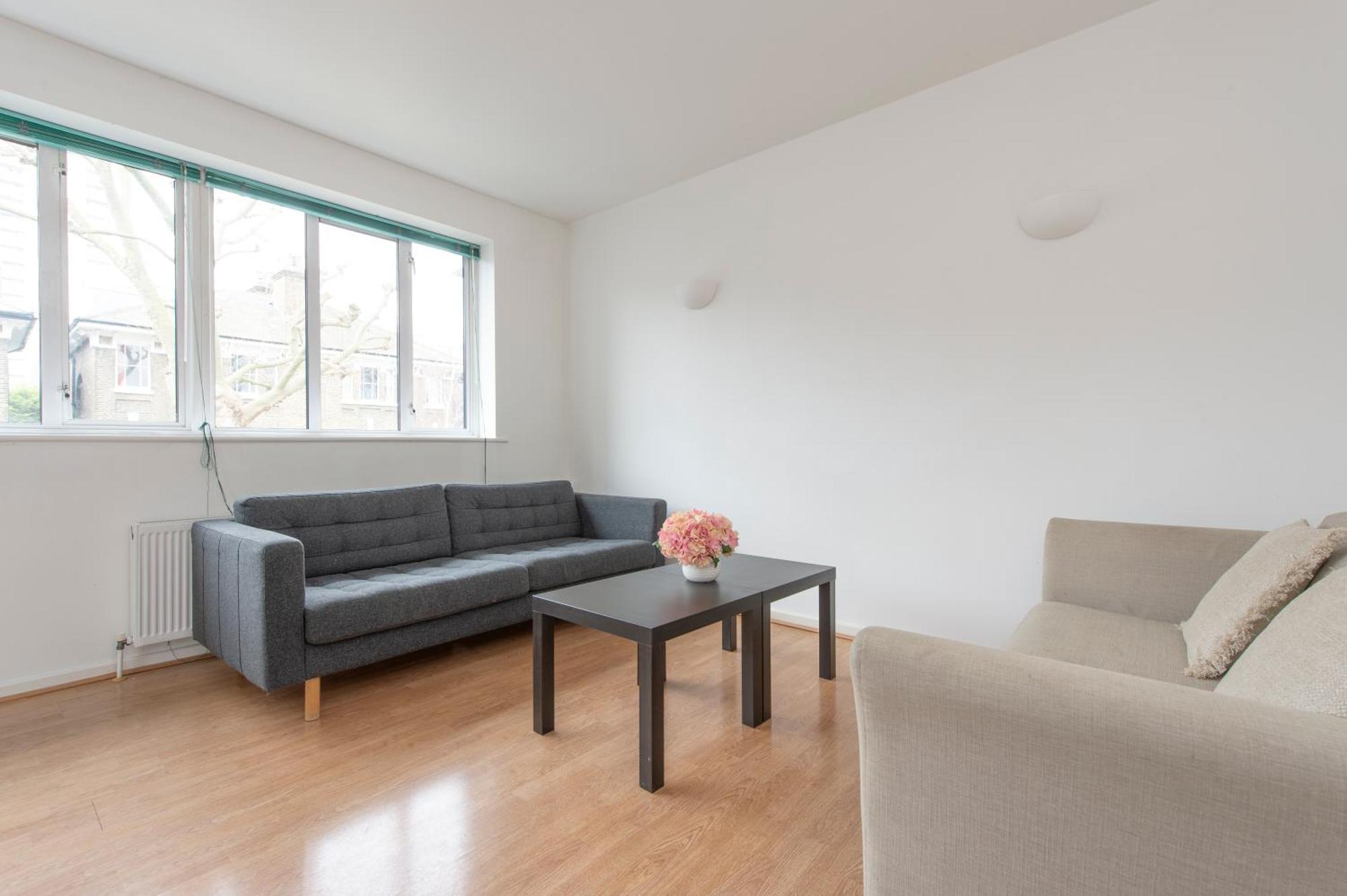 Modern Luxury Apartment By Bow Road Station London Bagian luar foto